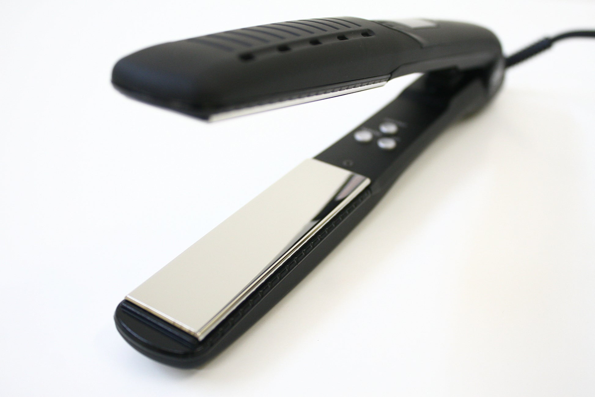 Artist: 1" Titanium Cushion T450