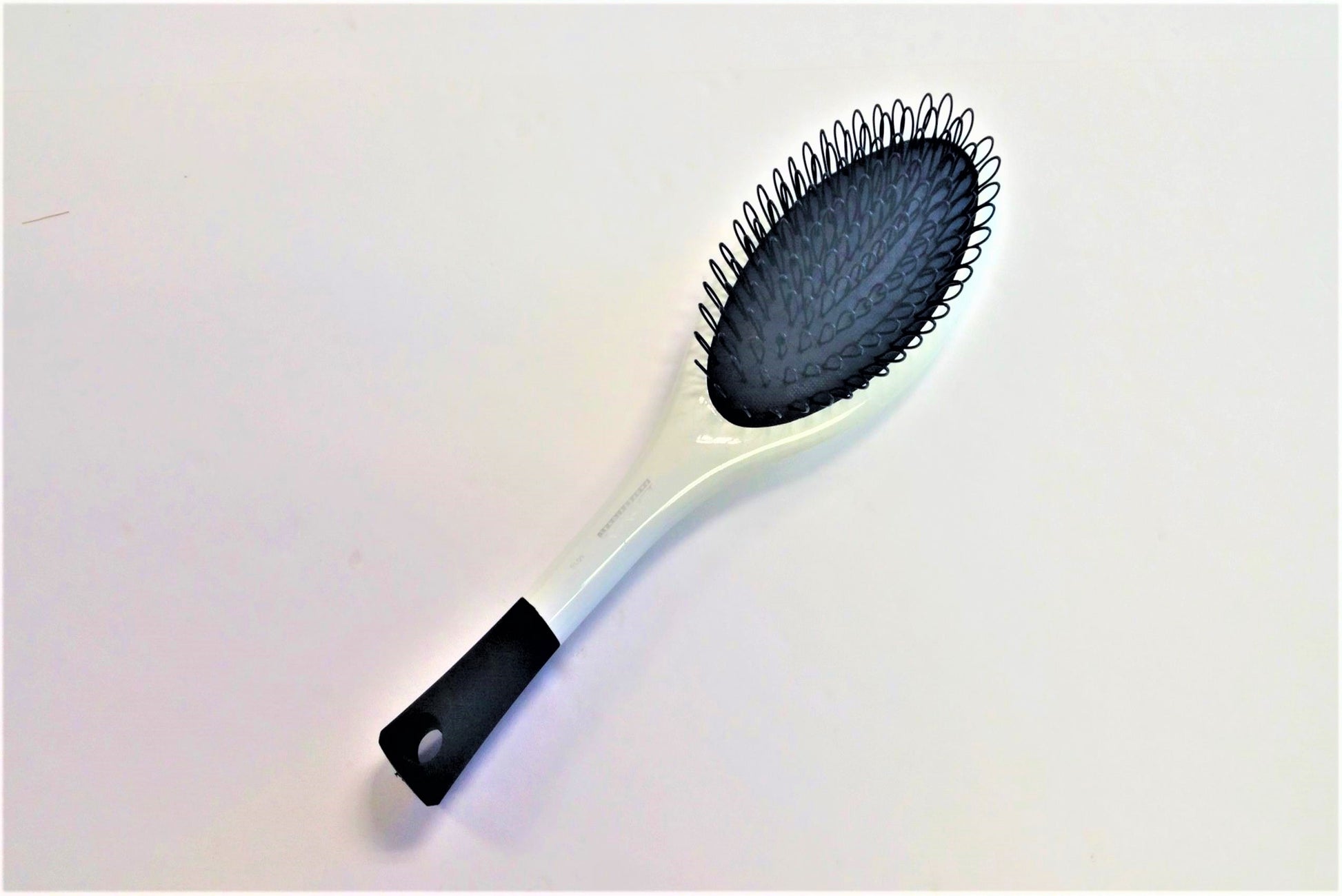 Ceramic & Ionic Loup Brush MV15